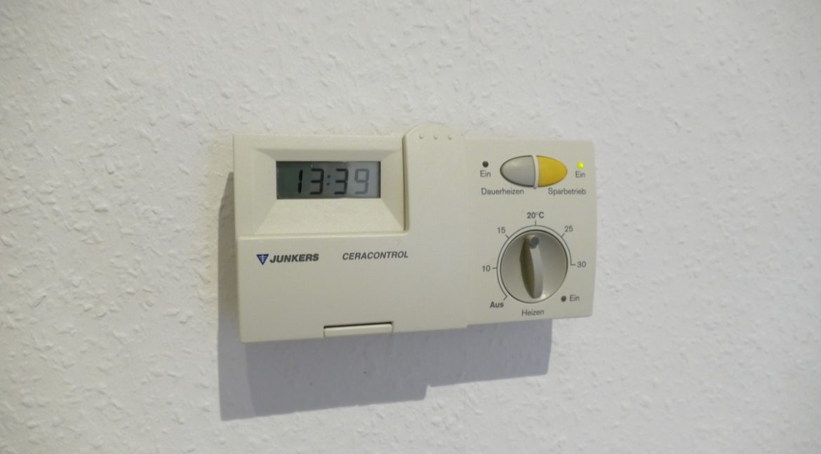 Floor thermostat