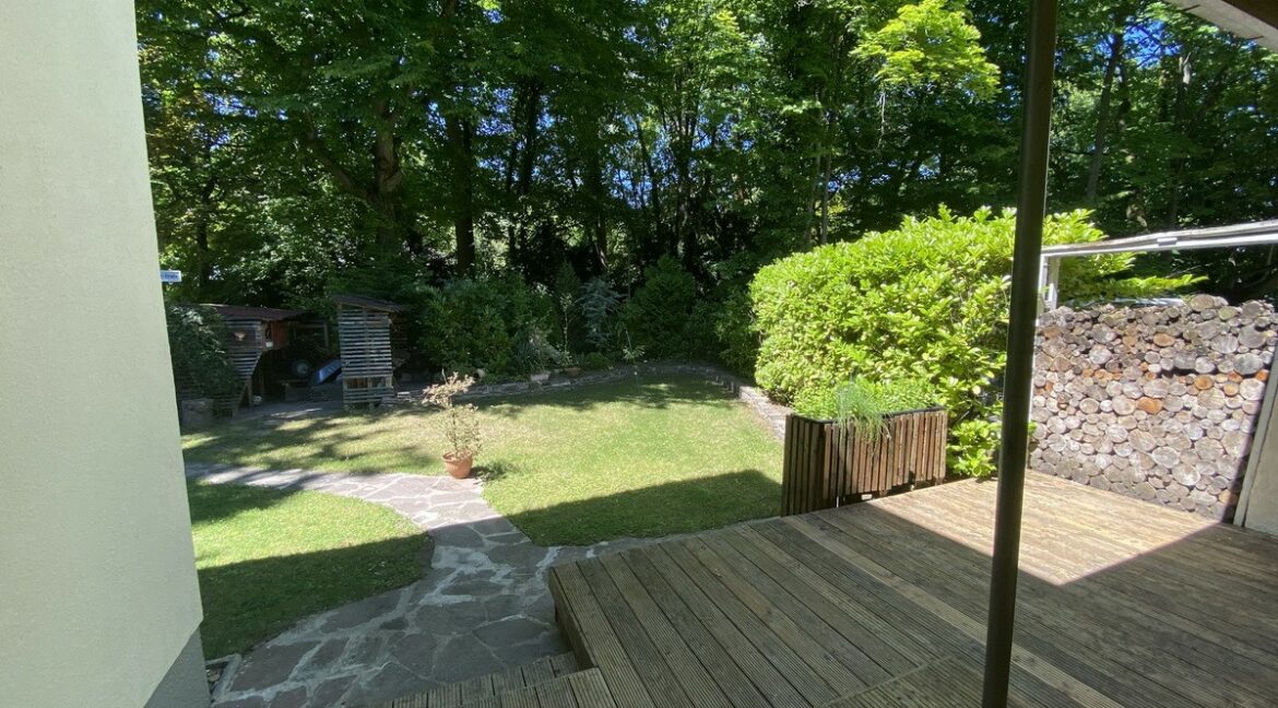 terrace dining room