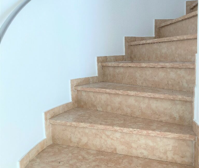 Escaliers en pierre naturelle