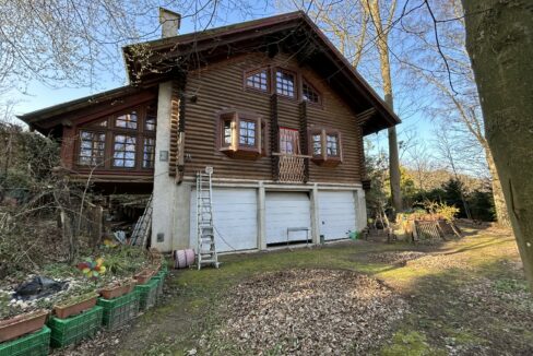 Rückansicht/ Garagen