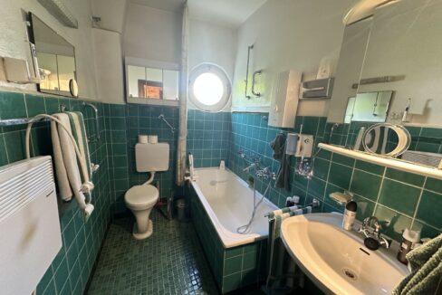 Wannenbad Erdgeschoss