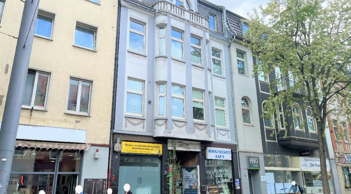 Straßenansicht