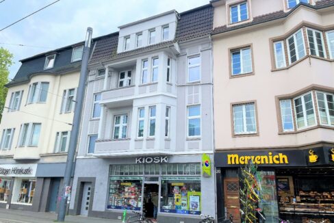 Straßenansicht