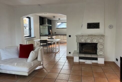 Wohnbereich mit Kamin