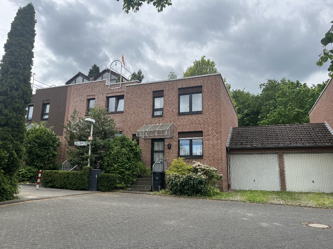 Familienfreundliches Reiheneckhaus in Ruhiglage von Alfter-Oedekoven