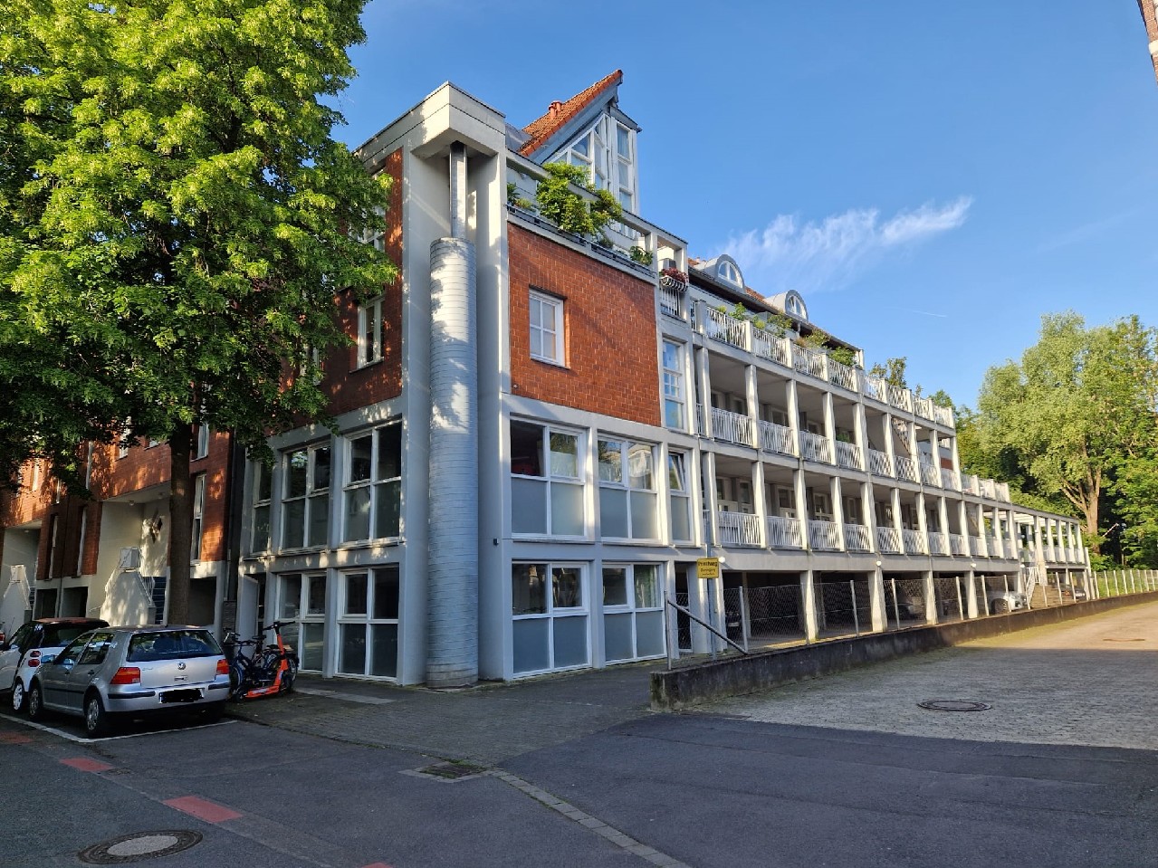 Lichtdurchflutete 3-Zimmermaisonettewohnung mit direktem Rheinblick in Bonn-Beuel