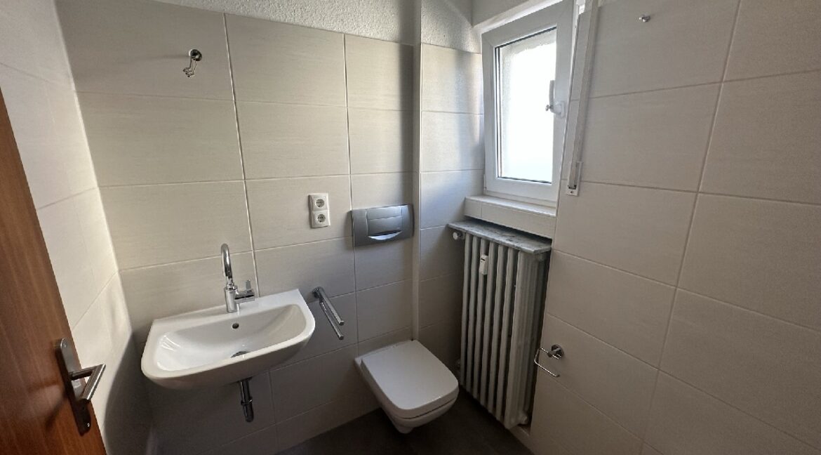 Wannenbad Obergeschoß Wohnung 2