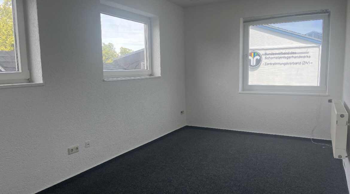 Büro 4