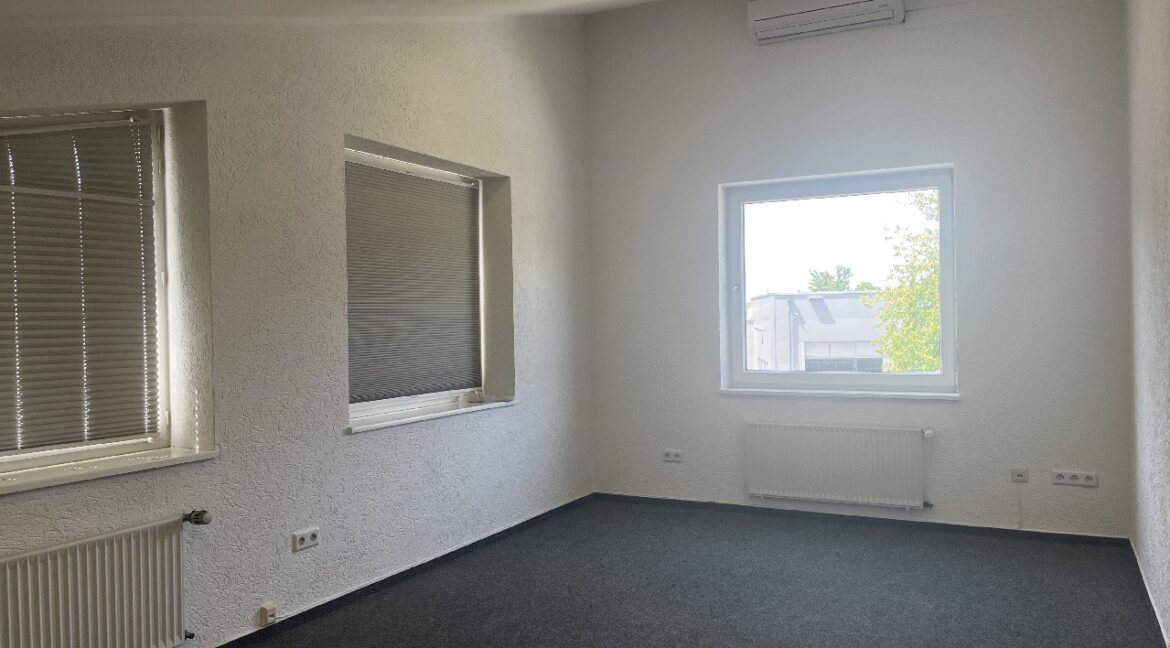 Büro 6