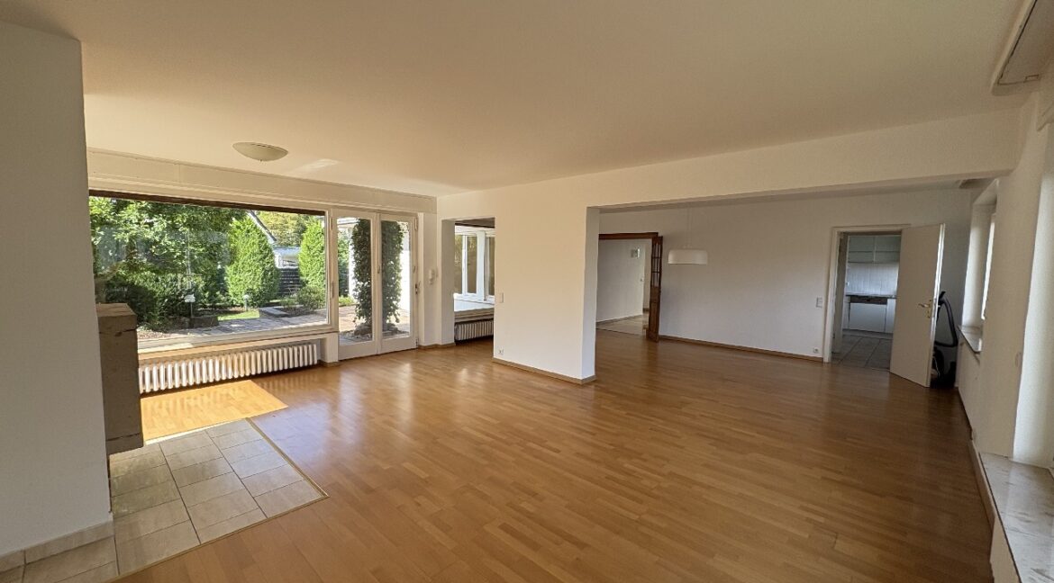 Wohn-/ Esszimmer