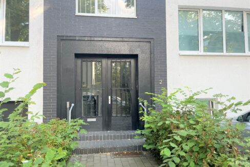 Hauseingang Nr. 2