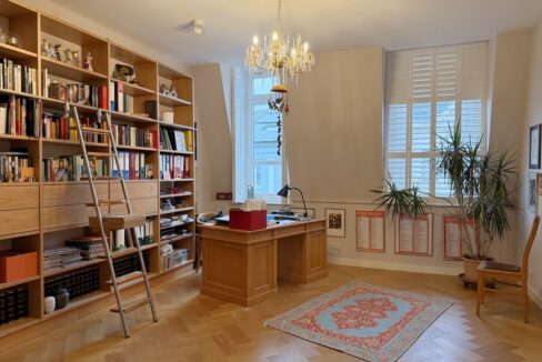 Bibliothek/Büro