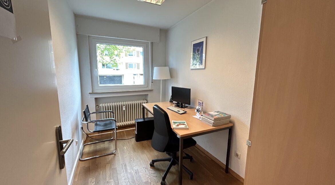 Büro 1