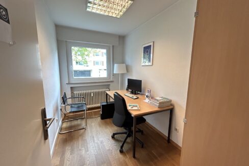 Büro 1