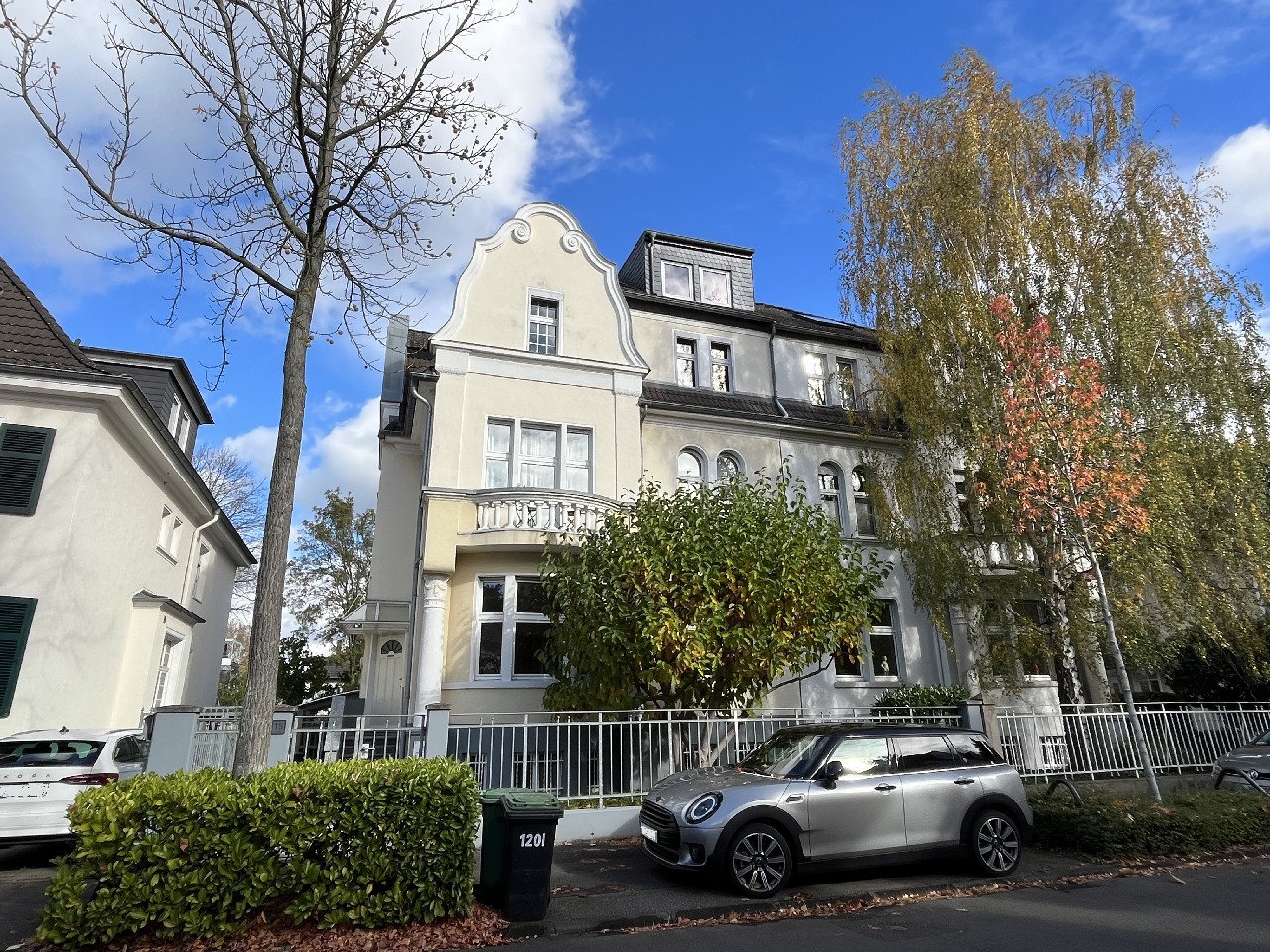 VERKAUFT! Sanierte Mehrparteienvilla in Bestlage Bad Godesberg-Villenviertel