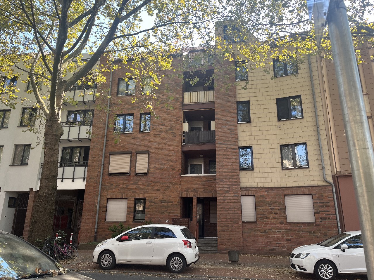 VERKAUFT! Schöne 2-Zimmerwohnung mit Südbalkon in zentraler Lage von Poppelsdorf!